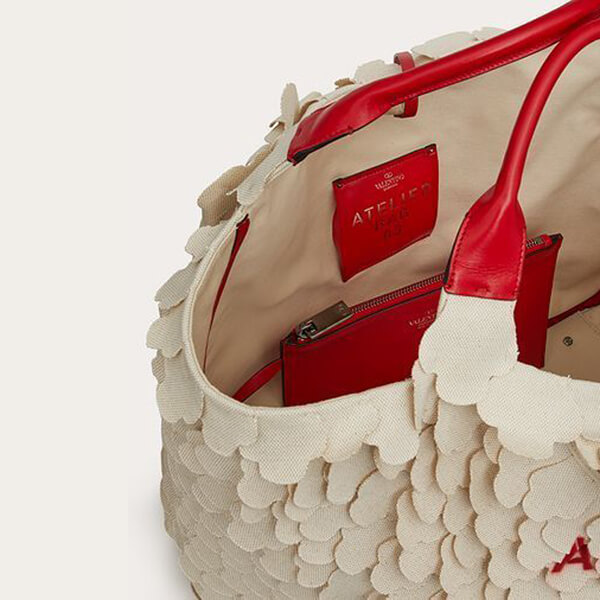 【VALENTINO】ショッピングバッグローズエディション VW2B0I03DGP0NE